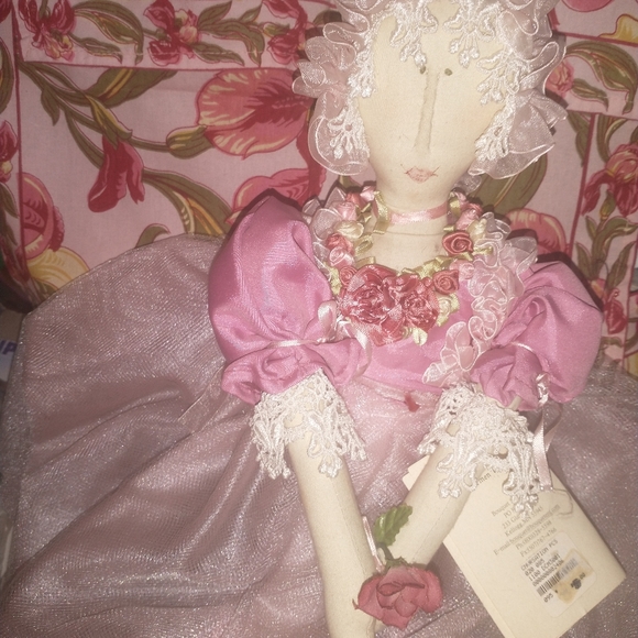 ENCHANTING CARMEN MANAGO BALLERINA DOLL - Picture 12 of 16